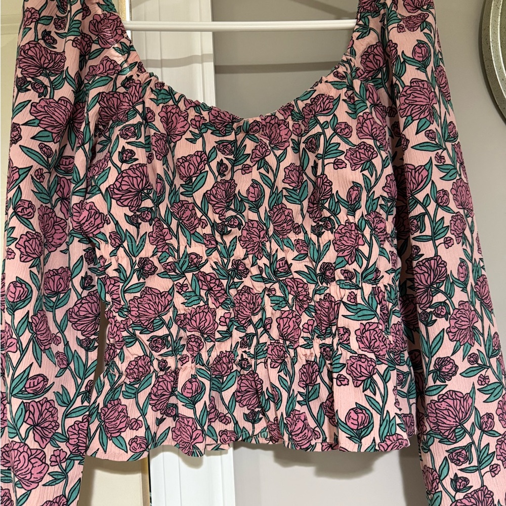 Elegant Floral Blouse in Pink and Green